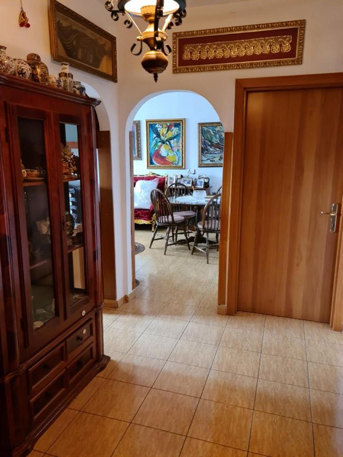 2-Bedroom Apartment With Dajti Mountain View Тирана Екстер'єр фото