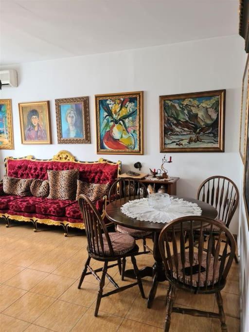 2-Bedroom Apartment With Dajti Mountain View Тирана Екстер'єр фото